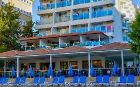 Blue Fish Hotel  4*